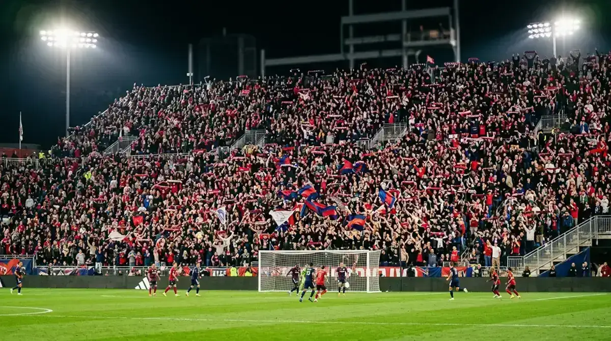 MLS-Heim-Stadion mit kompletter Heim-Kulisse vor einem Spiel