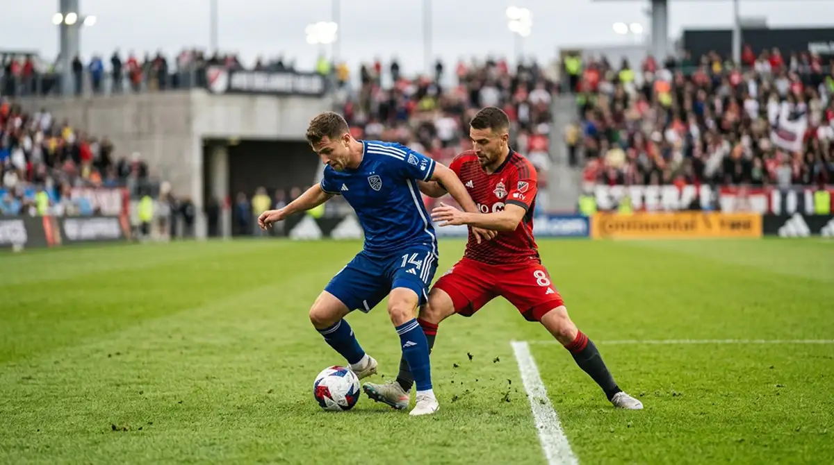 Defensives MLS-Spiel mit Zweikampf im Mittelfeld bei torlosem Stand
